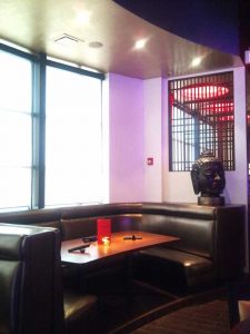 Wok-n-fire-BurrRidge-restaurant-booth-seating-area